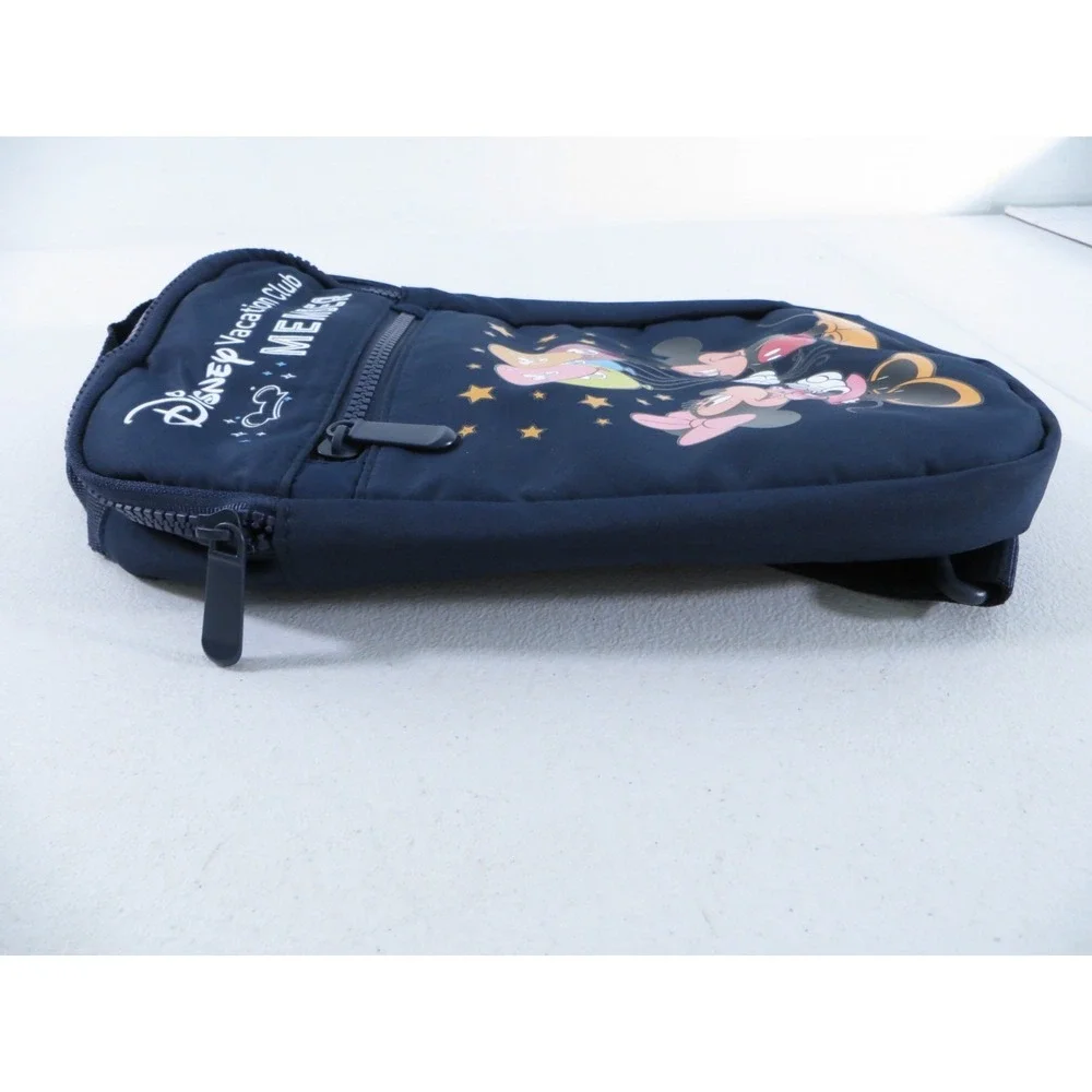 Disney Vacation Club DVC Member Crossbody Bag 2025 Navy Blue W/ Magnet NEW‎